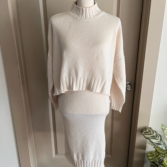 Verge Girl Set - Picture 4 of 4